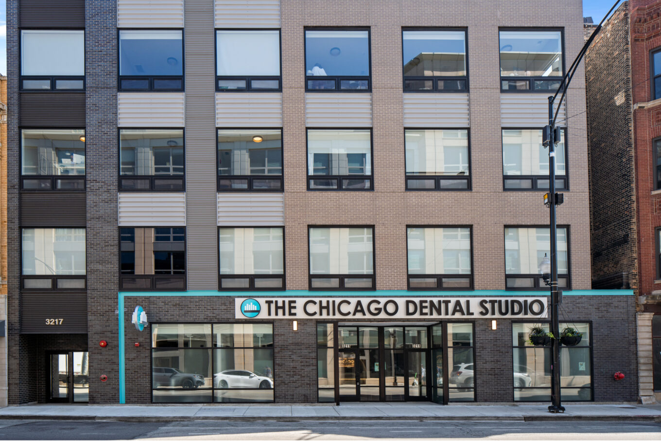 Chicago Dental Studio Lakeview storefront